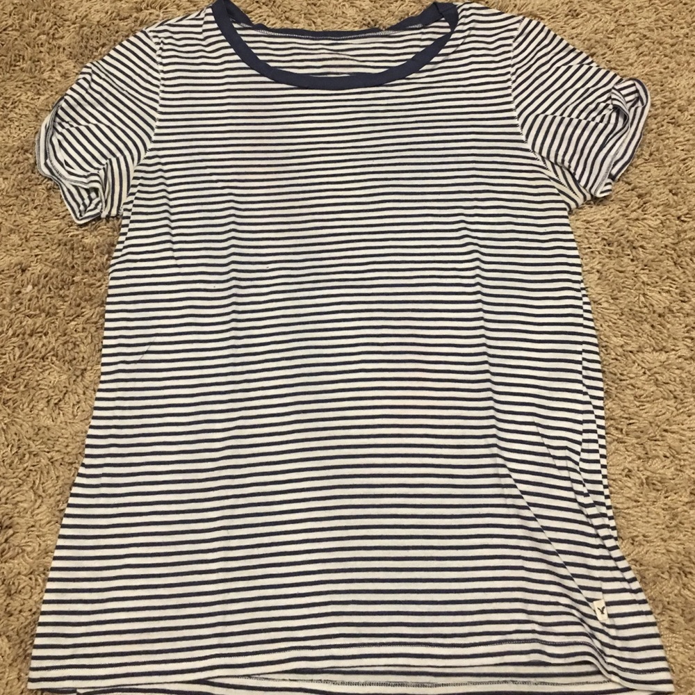 White and blue striped American Eagle t-shirt
